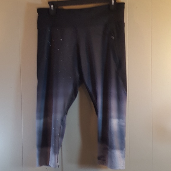 Champion Pants - Champion Capri Leggings